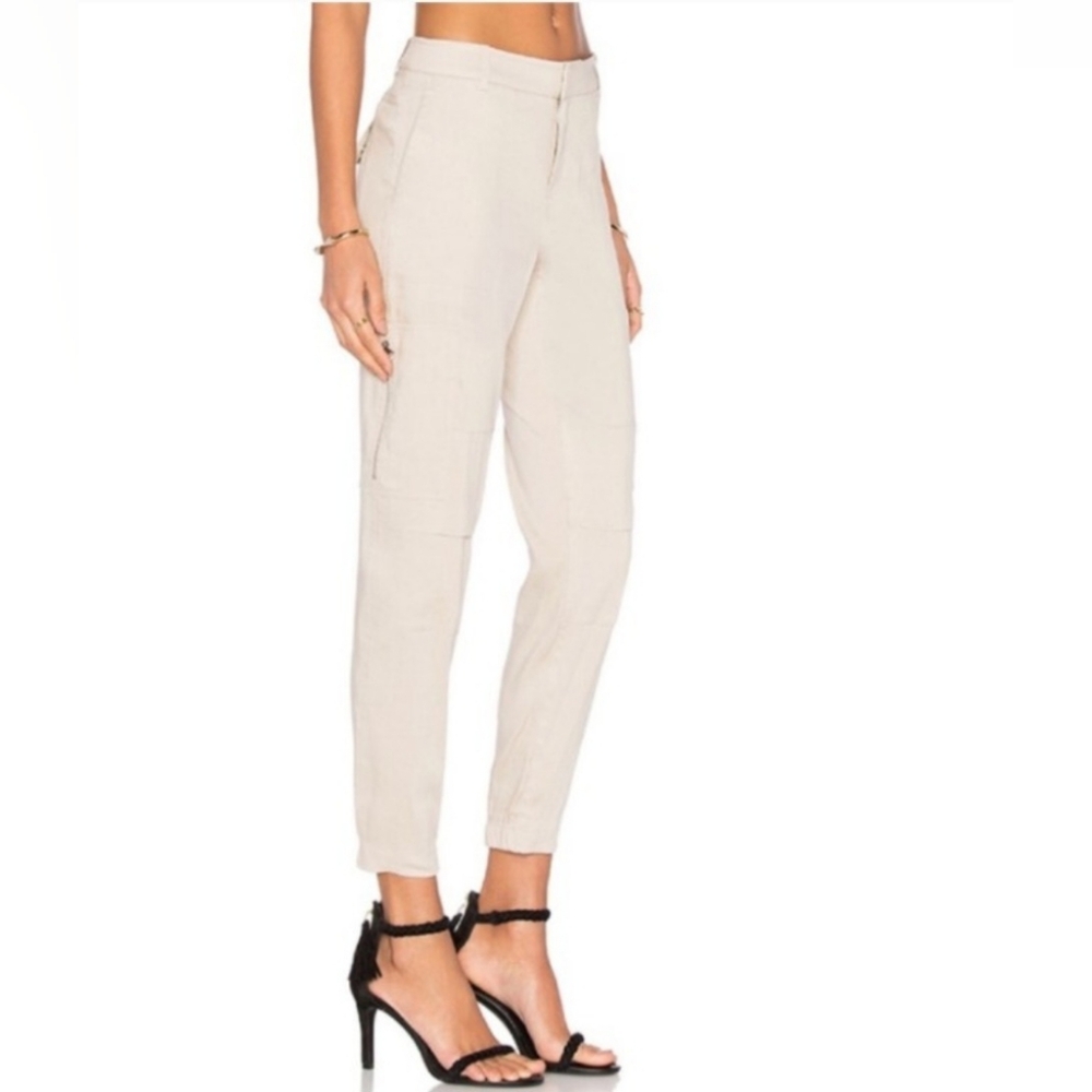 Vince Women's Linen Cargo Pants. Size 0